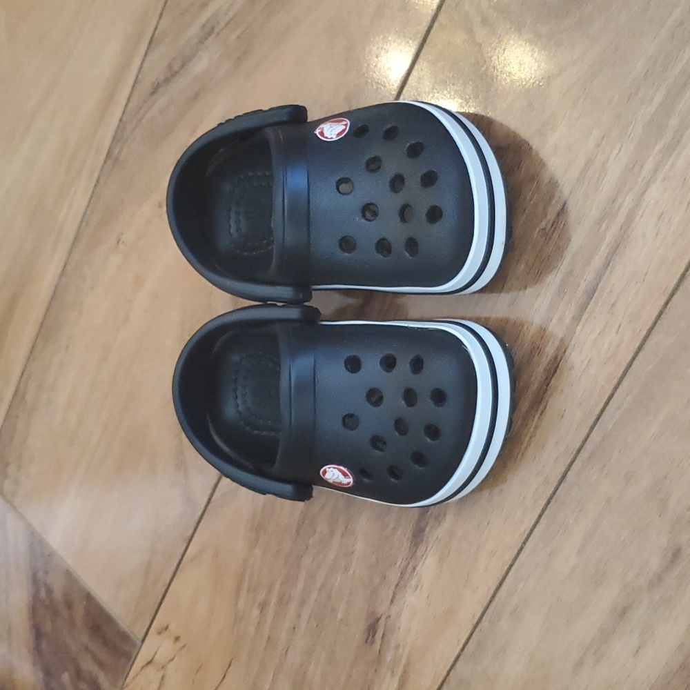 4C Crocs